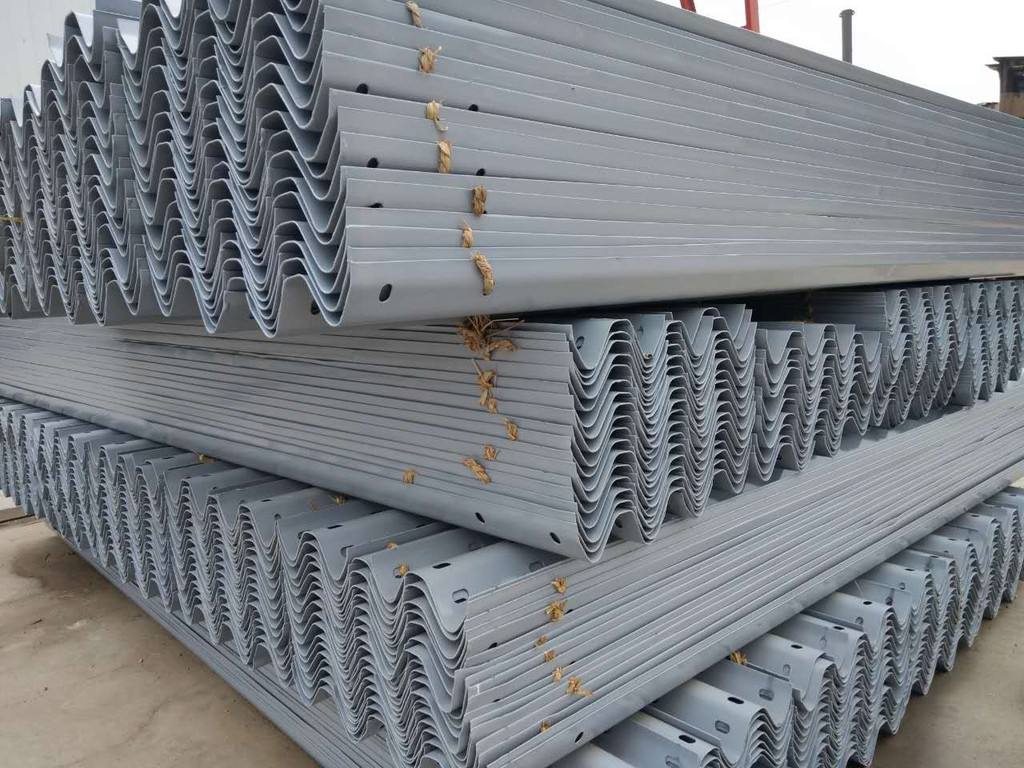 ���λ����������